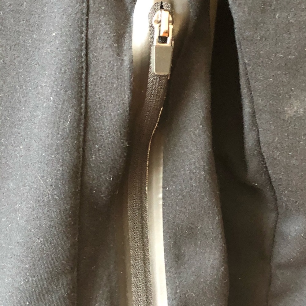 Fabletics Jogging Jacket - Picture 3 of 7